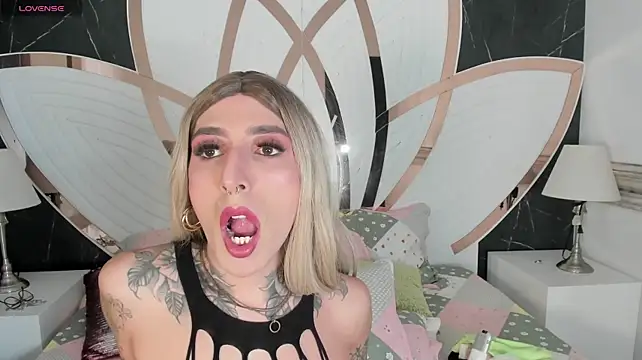 Isabella_Haddad's Webcam Show