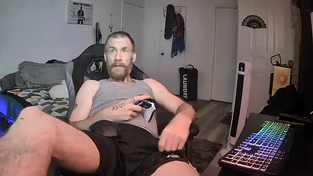 Tiggitytomociti's Webcam Show