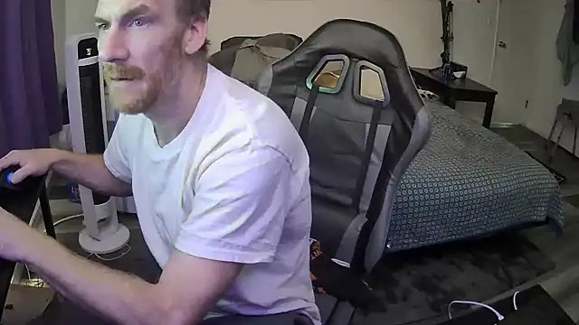 Tiggitytomociti webkamerás műsora