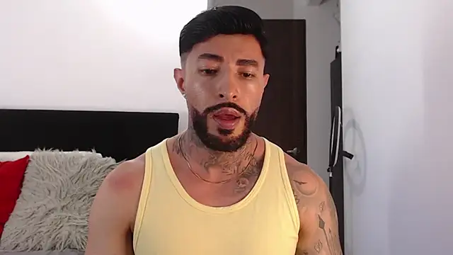 andrea_de_lucaa Show Webcam