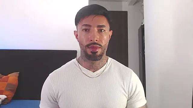 andrea_de_lucaa webcam show