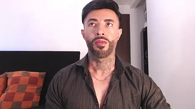 andrea_de_lucaa Show Webcam
