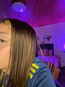 Chat +18 de Isabella18_pink ao vivo