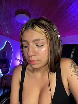 Chat +18 de Isabella18_pink ao vivo