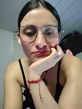 lindasyt Chat XXX in diretta