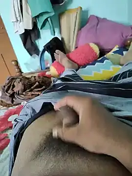maddy3108 Pertunjukan Webcam
