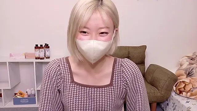 Nana__chのウェブカメラショー