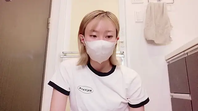 Nana__chのウェブカメラショー