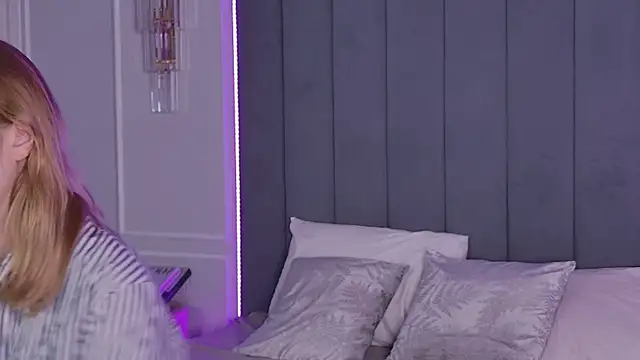 CaitlinSugar Adlı Modelin Web Kamerası Şovu