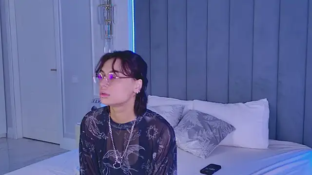 צ'אט XXX בשידור חי של VioletAsh