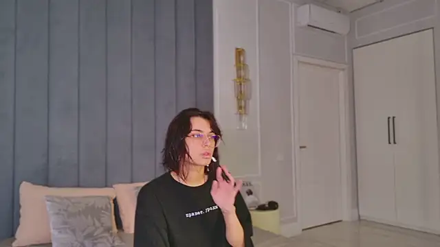 XXX chat uživo modela VioletAsh