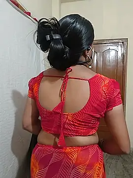 taratelugu Adlı Modelin Canlı XXX Sohbeti