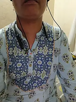 taratelugu Adlı Modelin Canlı XXX Sohbeti