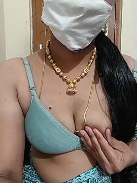 taratelugu Chat XXX in diretta