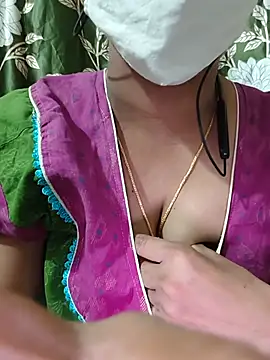 Chatroom XXX en direct de taratelugu