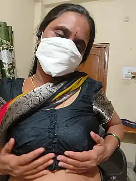 XXX chat uživo modela taratelugu