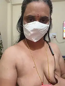 taratelugu Adlı Modelin Canlı XXX Sohbeti
