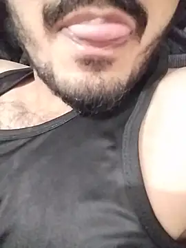 Mr_Hotyy 在線直播表演