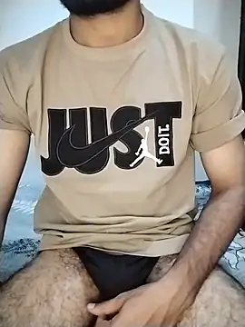 Mr_Hotyy 在線直播表演