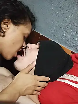 wevertonbarros021 webcam show