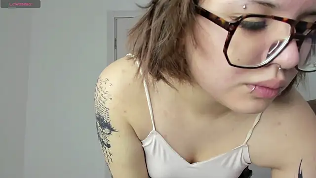 Czat XXX na żywo – VerniceEngelking