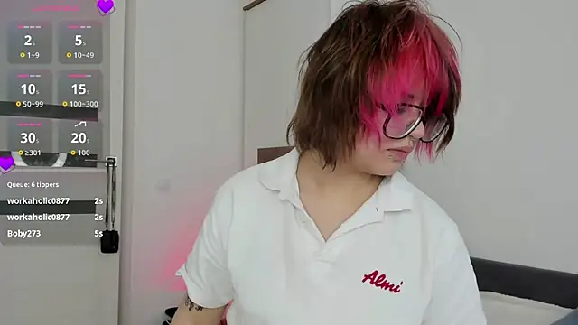 VerniceEngelking Adlı Modelin Canlı XXX Sohbeti