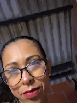 Emma__cumlovee webkamerás műsora