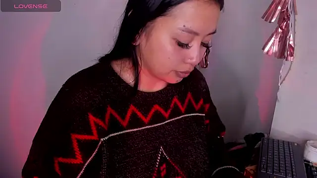 Show modela Viioleett_cum na web-kameri