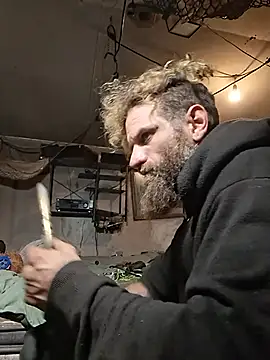 bearded_cross' Webcam Show