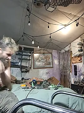 bearded_cross Webcam Show