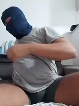 הופעת וובקאם של Pretohothothot