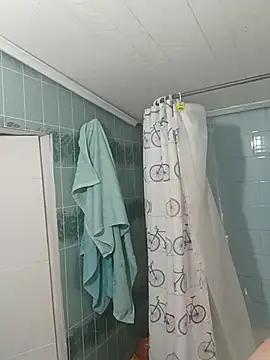 Girth_Gusn Webbikameraesitys