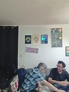 Girth_Gus Show in webcam