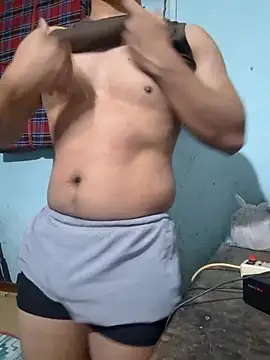 -Wisdom Pertunjukan Webcam