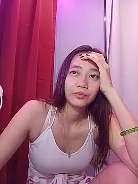 urnaughty_creamypie's Live XXX Chat