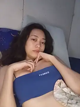 Chat +18 de urnaughty_creamypie ao vivo