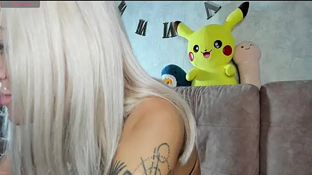 Kira_Key's Live XXX Chat