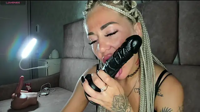 Kira_Key Live XXX-Chat