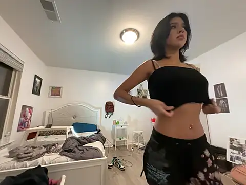 petitelatinateen's Webcam Show