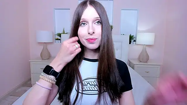 Show modela dark_k1tty na web-kameri