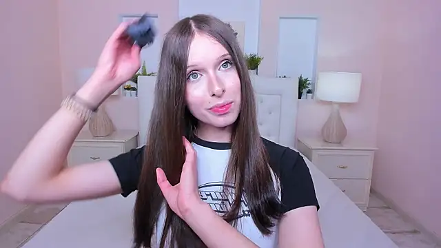 dark_k1tty – Kamerová šou