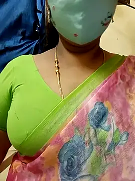 sushma26 Show in webcam