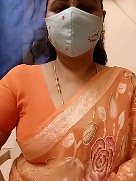 sushma26 Show in webcam