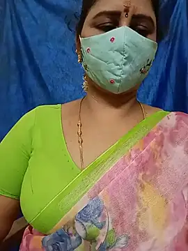 sushma26 Show in webcam