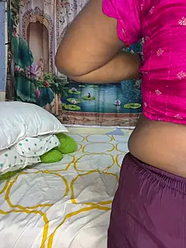 Show Webcam de YourTeluguQueen143