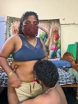 YourTeluguQueen143 Show Webcam