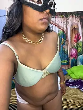 YourTeluguQueen143 Webcam-Show