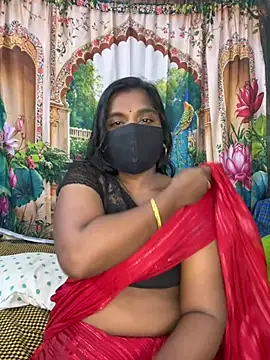 Show de YourTeluguQueen143 na webcam