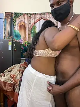Show de YourTeluguQueen143 na webcam