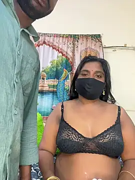 YourTeluguQueen143: διαδικτυακό σόου στην κάμερα